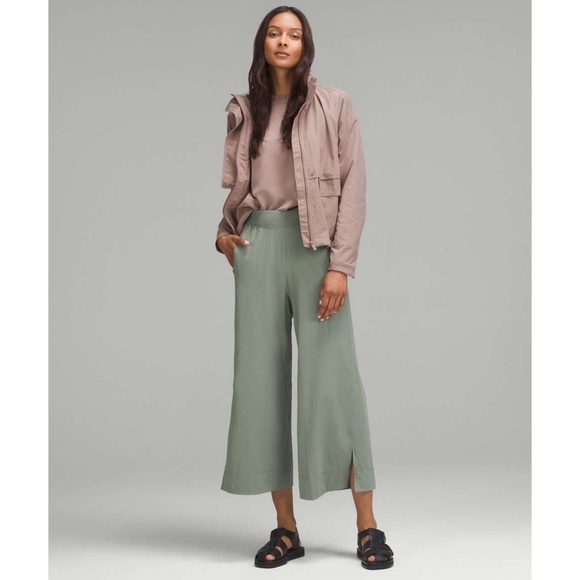 Lululemon Stretch Woven Wide Leg High Rise Crop Grey Eucalyptus Size XL NWT - Picture 3 of 13